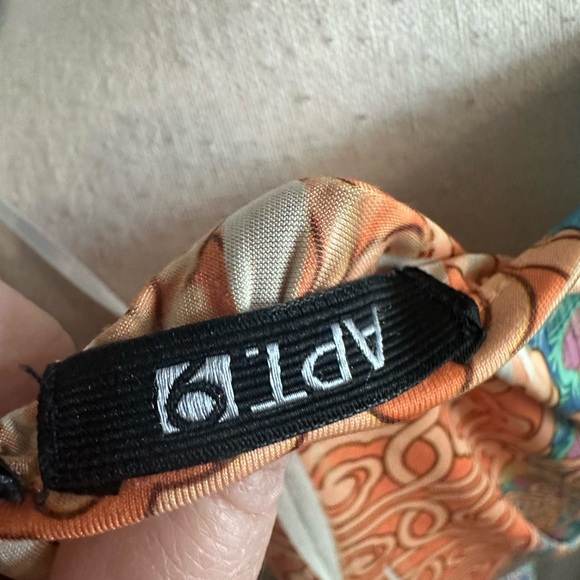 Apt. 9 Relaxed Graphic Blouse with Flutter Sleeves in Blue and Orange - Picture 5 of 6